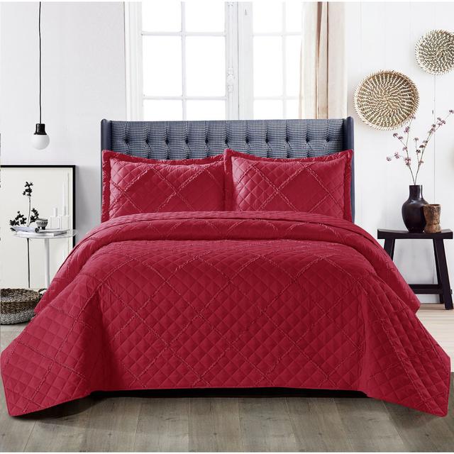 100% Polyester Reversible Bedspread Set with Pillow Covers Rosalind Wheeler Colour: Red, Size: 170 x 230 cm Bedspread - 1 Sham on Productcaster.