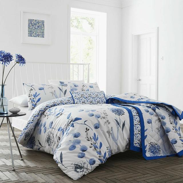 Meacham Bedspread Fleur De Lis Living Colour: Blue on Productcaster.