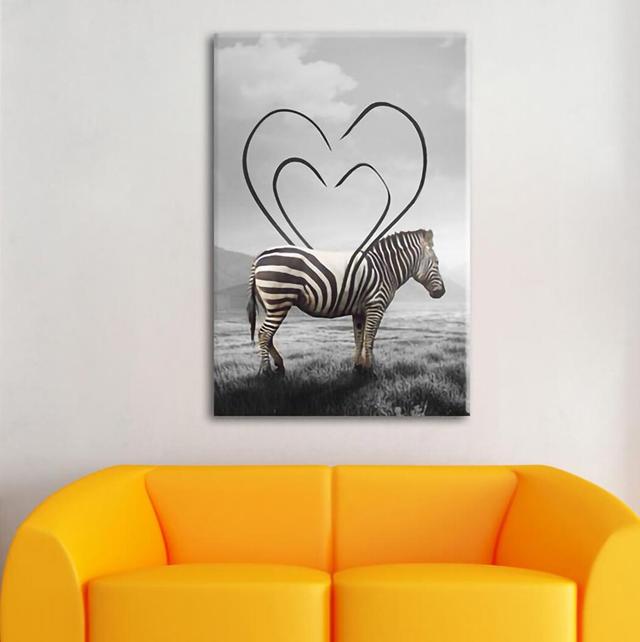 Leinwandbild Zebra mit Herzbotschaft in der Savanne B&W Detail Union Rustic Größe: 100 cm H x 70 cm B x 1,8 cm T on Productcaster.