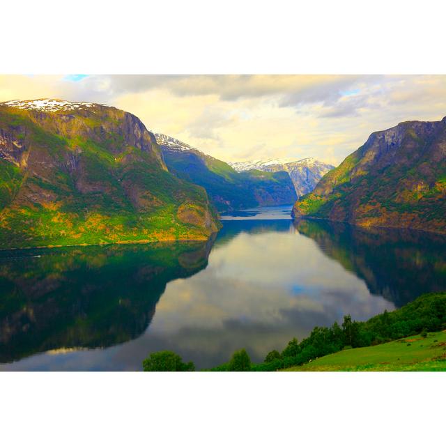 Sognefjord by Agustavop - Wrapped Canvas Print Alpen Home Size: 51cm H x 76cm W on Productcaster.