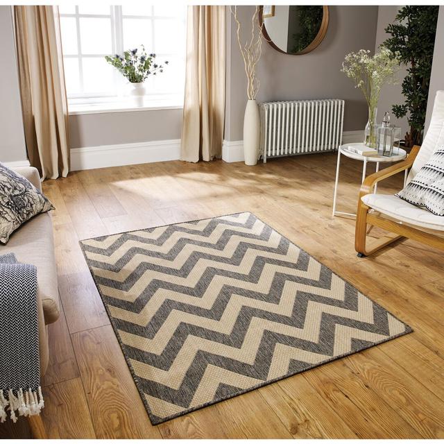 Hinderikus Chevron Machine Woven Grey Area Rug Latitude Run Rug Size: Rectangle 160 x 225cm on Productcaster.