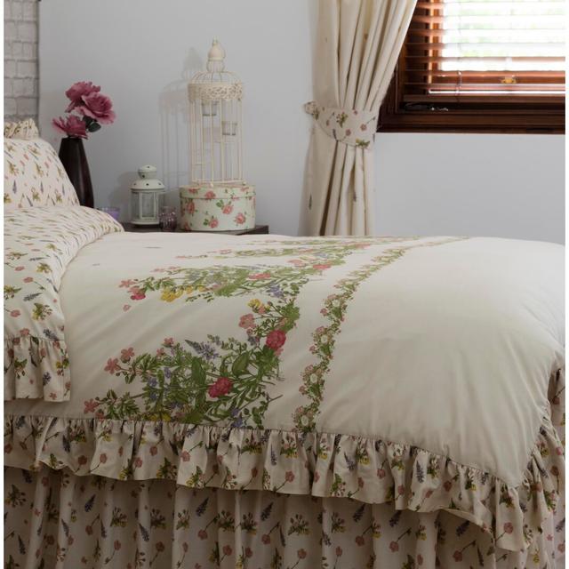 Bella Mae Ivory/Green 150 TC Duvet Cover Belledorm Size: Double Duvet Cover on Productcaster.