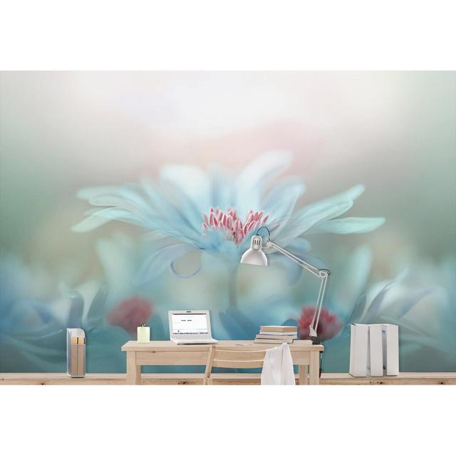 Delicate Flowers Semi-Gloss Wallpaper Roll East Urban Home Materialqualität: Standard (110g/m²), Size: 2.88m x 190cm on Productcaster.