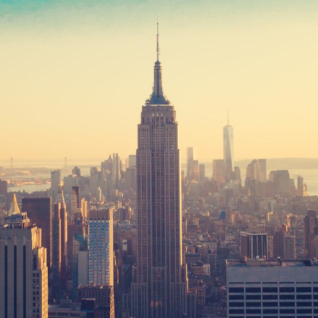 Empire State Building by Andreka - Wrapped Canvas Photograph 17 Stories Size: 76cm H x 76cm W on Productcaster.