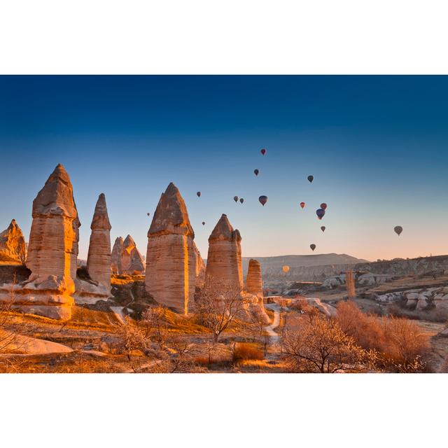 Cappadocia von Benstevens - Kunstdrucke auf Leinwand 17 Stories Größe: 30 cm H x 20 cm B on Productcaster.