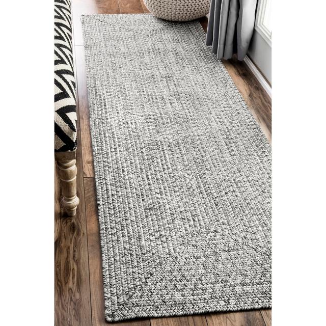 Glenn Solid Colour Machine Woven Area Rug Fernleaf Rug Size: Oval 152 x 244cm on Productcaster.