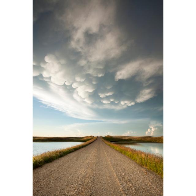 Mammatus Sturmwolken Saskatchewan von Mysticenergy - Druck ohne Rahmen auf Leinwand 17 Stories Größe: 90 cm H x 60 cm B on Productcaster.