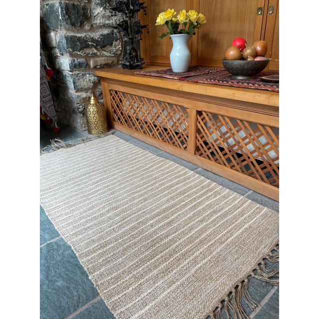 Amasia Handmade Power Loom Beige Rug Bay Isle Home Rug Size: Rectangle 70 x 130cm on Productcaster.