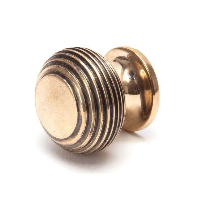 Beehive 30mm Diameter Round Knob From The Anvil Finish: Polished Bronze on Productcaster.