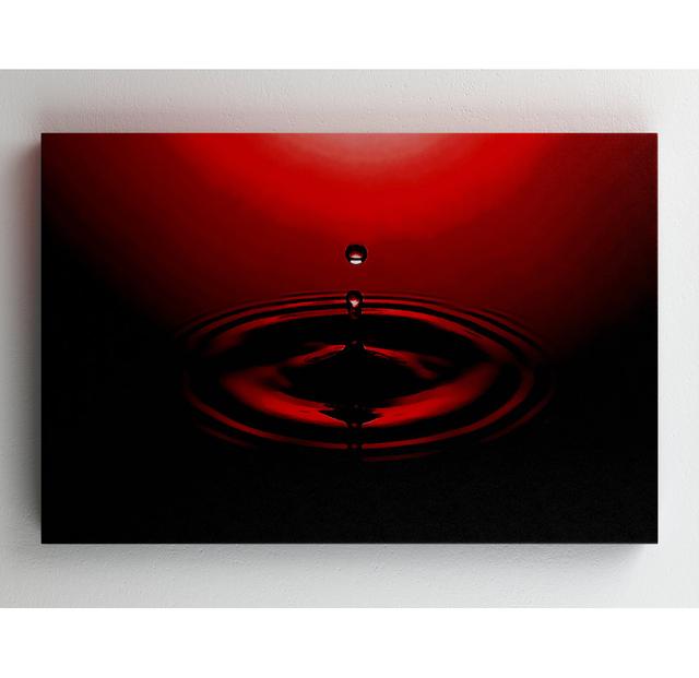 Wassertropfen Rot - Ohne Rahmen Druck auf Leinwand 17 Stories Größe: 99,5 cm H x 141,7 cm B on Productcaster.