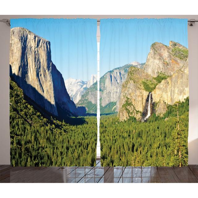 2-tlg. Vorhang-Set Yosemite mit Stangendurchzug, halbtransparent East Urban Home Panel-Größe: 280 cm B x 260 cm T on Productcaster.