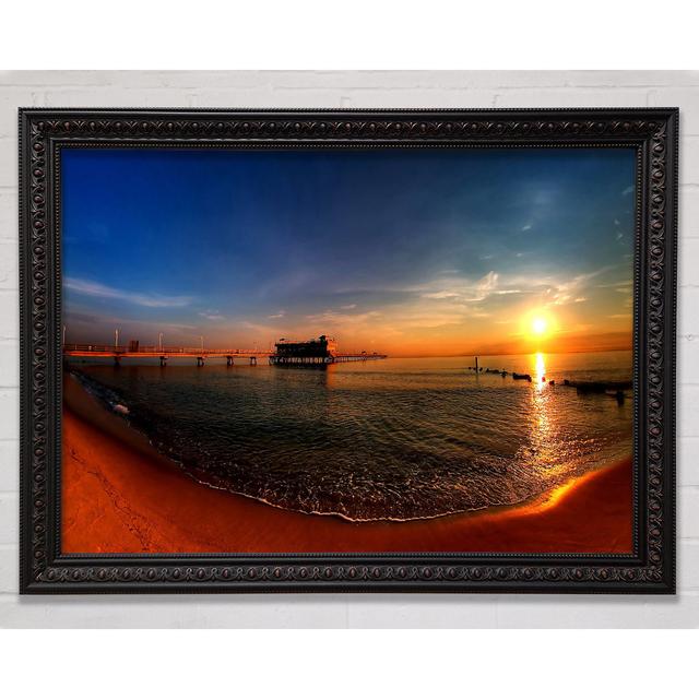 Sonnenaufgang Meeresblick Pier Gerahmter Druck Haus am Meer Größe: 29,1 cm H x 42 cm B on Productcaster.