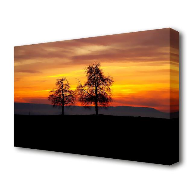 'English Countryside At Daybreak Landscape' Photographic Print on Canvas East Urban Home Size: 50.8 cm H x 81.3 cm W on Productcaster.