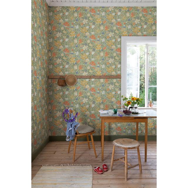 Midsommar Folkart Flowers 10.05m x 53cm Wallpaper Roll Ophelia & Co. Colour: Pink/Orange/Green on Productcaster.