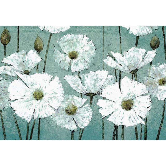 Textured White Flowers 2 - Wrapped Canvas Painting ClassicLiving Size: 81cm H x 122cm W x 3.8cm D on Productcaster.