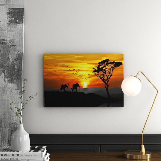 Leinwandbild „Afrikanische Steppe mit Elefanten", Grafikdruck East Urban Home Größe: 40 cm H x 60 cm B on Productcaster.