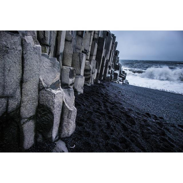 Black Sand Beach - Iceland House of Hampton Size: 30cm H x 46cm W on Productcaster.