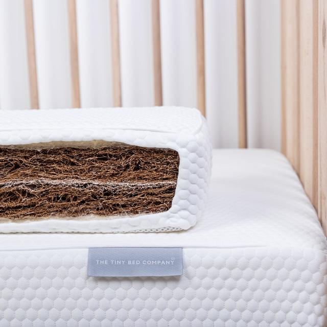 Organic Coconut Coir & 100% Wool Crib Mattress The Tiny Bed Company Size: Crib (50 x 80 cm) on Productcaster.