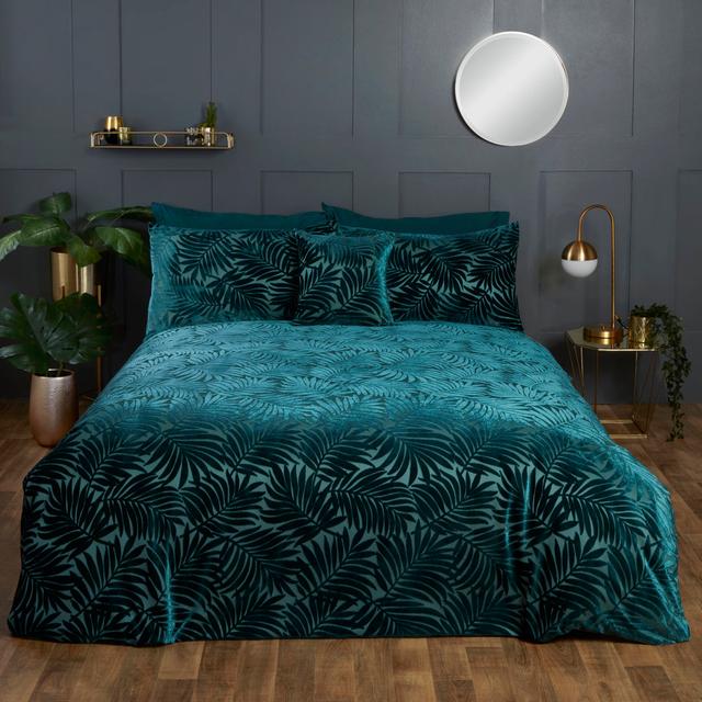 Colasanto 3 Piece Duvet Cover Set Bay Isle Home Size: Double, Colour: Emerald on Productcaster.