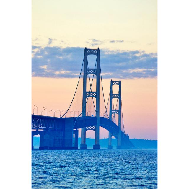 Mackinac Bridge In Evening by UWMadison - Drucken 17 Stories Größe: 30 cm H x 20 cm B on Productcaster.