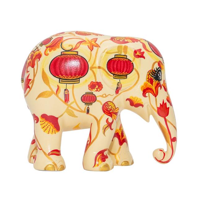 Tuan Yan Elephant Figurine Elephant Parade Size: 9cm H x 10cm W x 5cm D on Productcaster.