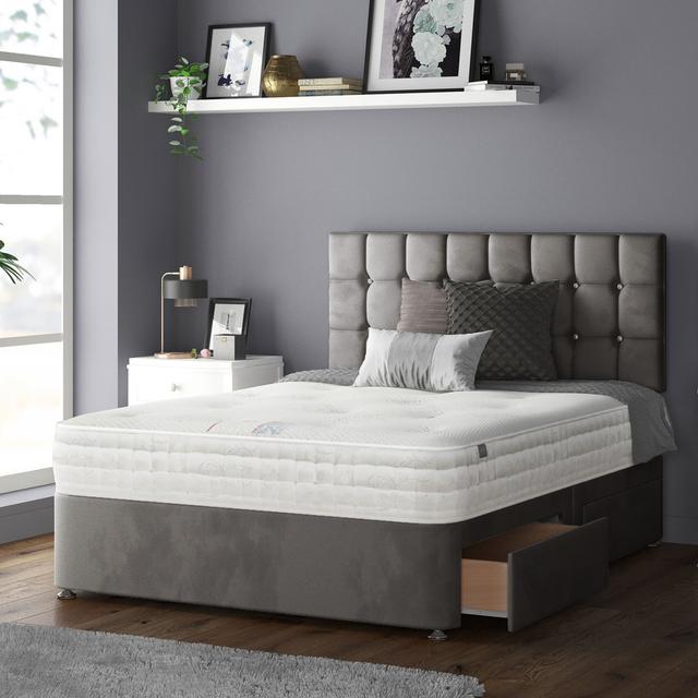 Rochester Upholstered Headboard Rosdorf Park Size: Kingsize (5'), Colour: Grey on Productcaster.