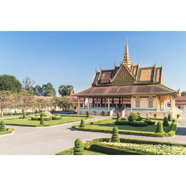 Phnom Penh Royal Palace by Asiandream - Wrapped Canvas Photograph 17 Stories Size: 81cm H x 122cm W on Productcaster.