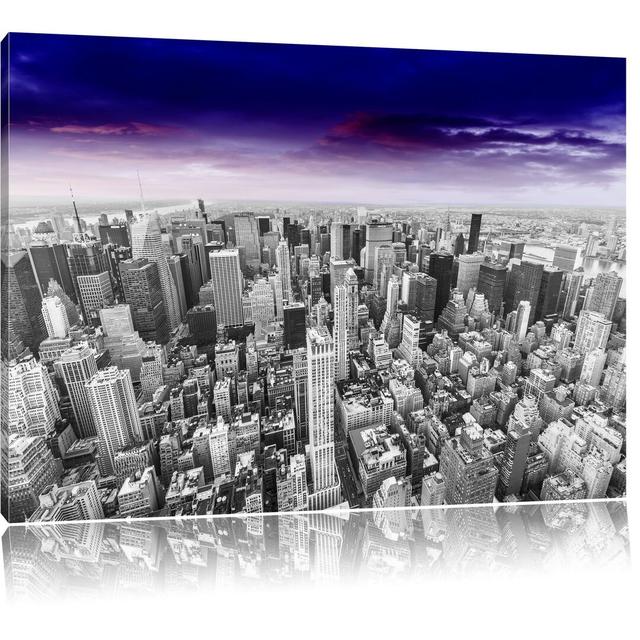 Leinwandbild Riesige New York am späten Abend East Urban Home Größe: 60 cm H x 80 cm B on Productcaster.