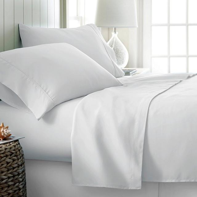 200 Thread Count Cotton Blend Percale Flat Sheet Symple Stuff Colour: White, Size: Kingsize (5') on Productcaster.