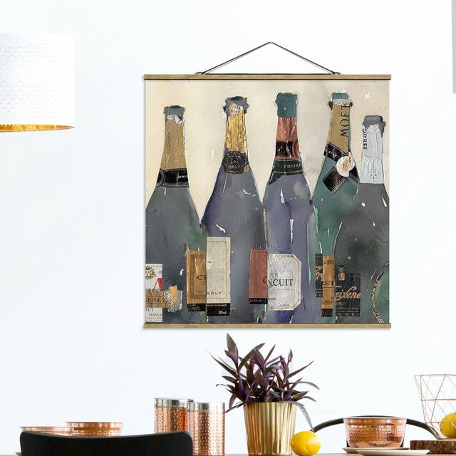 Wandbild Champagne Rosalind Wheeler Maße: 35 cm H x 35 cm B x 0,3 cm T on Productcaster.