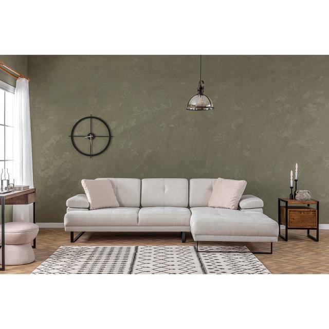 Ecksofa Simmerman Wade Logan Polsterfarbe: beige, Beinfarbe: beige on Productcaster.