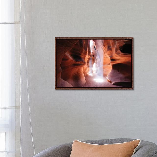 Leinwandbild - Fotografie "Beams of Light (Dance of Light), der Riss, Antelope Canyon, Navajo Nation, Arizona, USA" von Matteo Colombo World Menagerie on Productcaster.