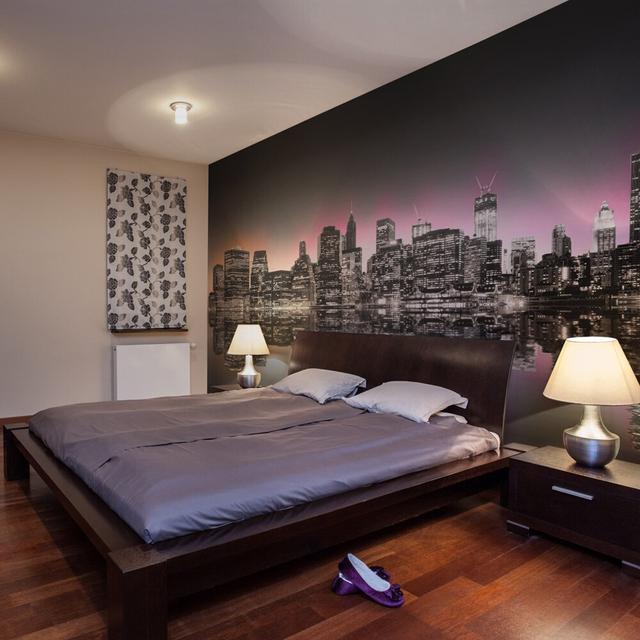 Colourful Glow over NYC 3.09m x 400cm Wallpaper East Urban Home Size: 400 cm x 309 cm on Productcaster.