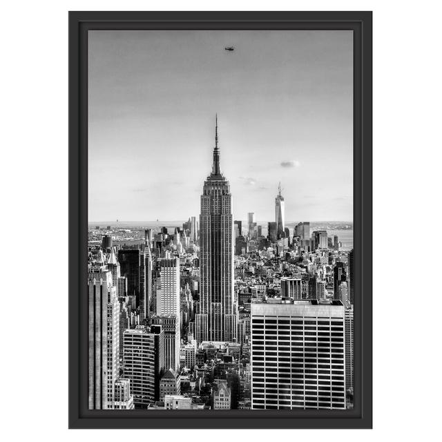 Gerahmtes Wandbild Empire State Building in New York East Urban Home Größe: 55 cm H x 40 cm B on Productcaster.