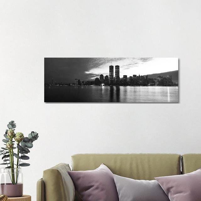 New York Panoramic Skyline Cityscape (Black and White - Sunset) - Wrapped Canvas Panoramic Graphic Art Brayden Studio Size: 40.64cm H x 121.92cm W x 3 on Productcaster.