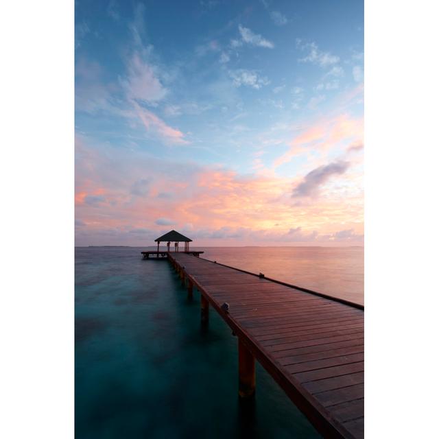 Dawn in the maldives 170617471 House of Hampton Size: 30cm H x 20cm W on Productcaster.