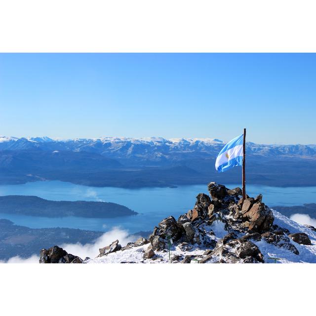 Argentinien Flagge House of Hampton Größe: 75 cm H x 50 cm B on Productcaster.