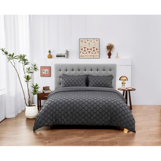 Ambrosi Polyester Duvet Cover Set Marlow Home Co. Colour: Dark Grey, Size: Double on Productcaster.