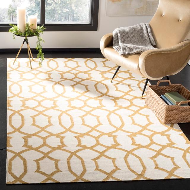 Feliciano Geometric Hand Woven Area Rug Bloomsbury Market Rug Size: Rectangle 121 x 182cm on Productcaster.