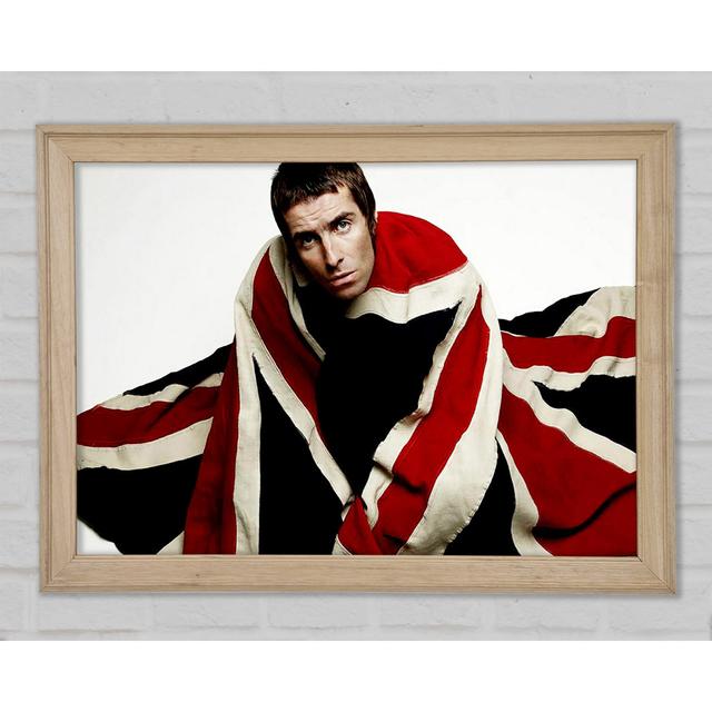 Oasis Liam Gallagher Flagge - Druck 17 Stories Größe: 29,7 cm H x 42 cm B x 1,5 cm T on Productcaster.