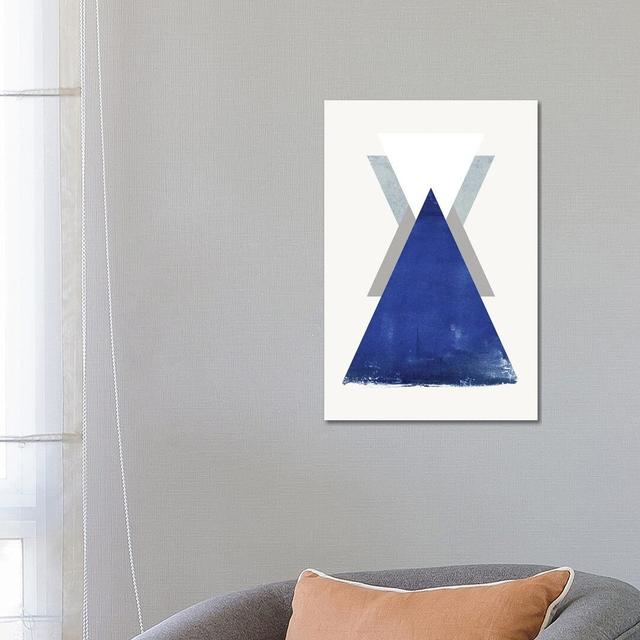 Triangle II by Design Fabrikken - Wrapped Canvas Gallery-Wrapped Canvas Giclée George Oliver Size: 66.04cm H x 45.72cm W x 3.81cm D on Productcaster.