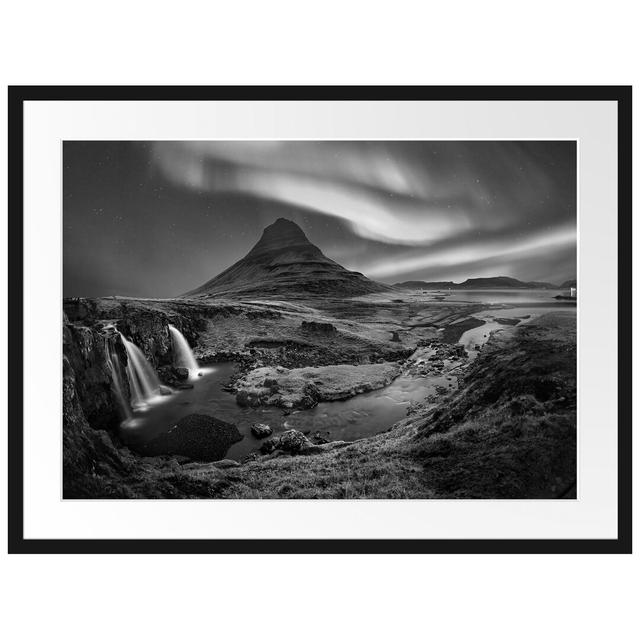 Gerahmtes Poster Kirkjufell Wasserfall East Urban Home Größe: 60 cm H x 80 cm B on Productcaster.