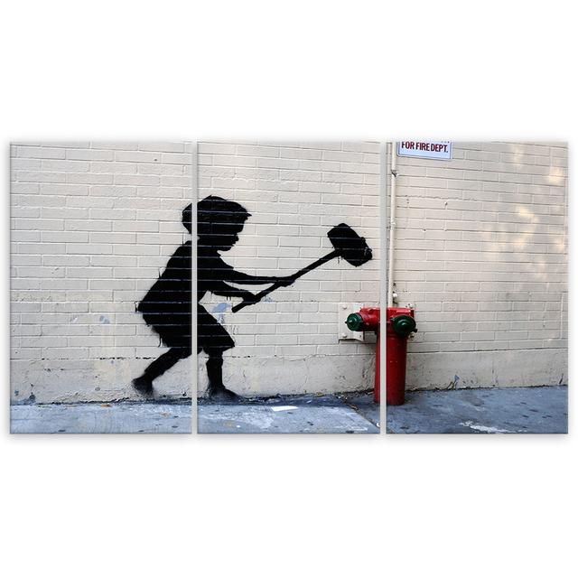 Leinwandbild Banksy Hammer Boy Street Ebern Designs Größe: 40 cm x 60 cm on Productcaster.