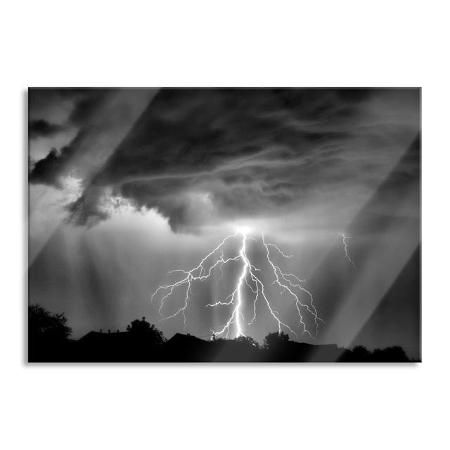 Ungerahmtes Foto auf Glas "Lightning Strike" in Schwarz/Weiß Brayden Studio Größe: 60cm H x 80cm B x 0,4cm T on Productcaster.