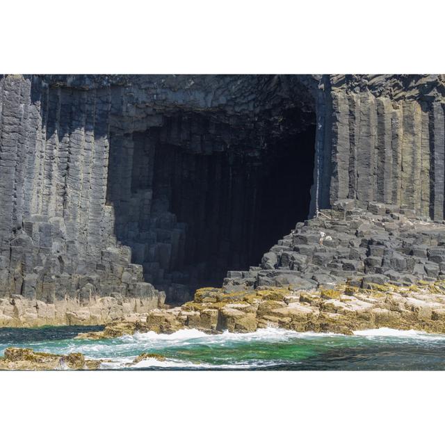 Staffa Island by Coultham - No Frame Art Prints on Canvas Alpen Home Size: 30cm H x 46cm W on Productcaster.