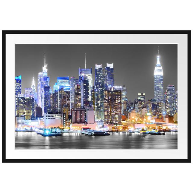 Gerahmtes Poster New York Skyline East Urban Home Größe: 70 cm H x 100 cm B on Productcaster.