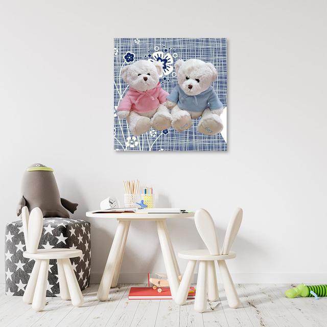 Leinwandbild Zwei Teddys auf Leinwand Roomie Kidz Größe: 60 cm H x 60 cm B on Productcaster.