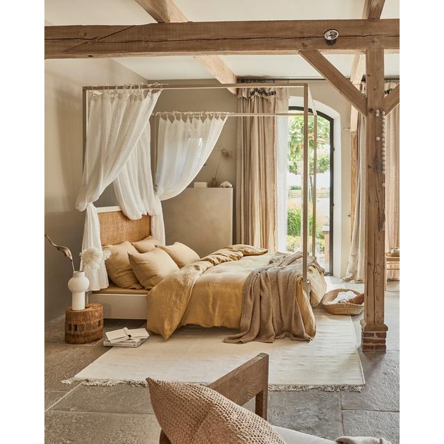 Devale Linen Solid Colour Duvet Cover Brambly Cottage Size: 135 x 200 cm Duvet Cover, Colour: Sandy Beige on Productcaster.