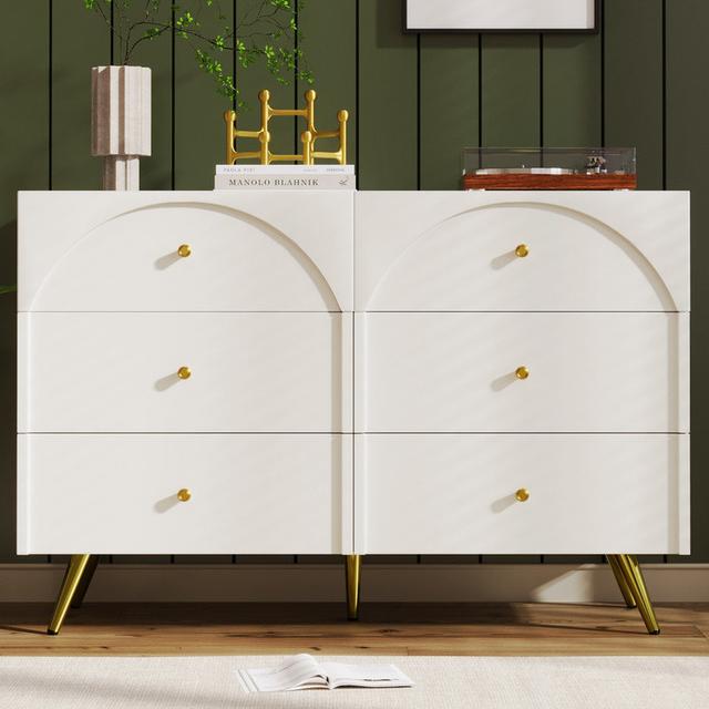 Ontonagon 6 - Drawer Chest of Drawers Fairmont Park on Productcaster.