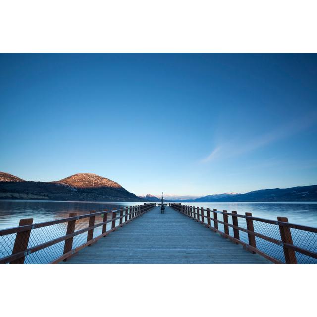 Okanagan Lake von Mysticenergy - Kunstdrucke auf Leinwand 17 Stories Größe: 80 cm H x 120 cm B on Productcaster.